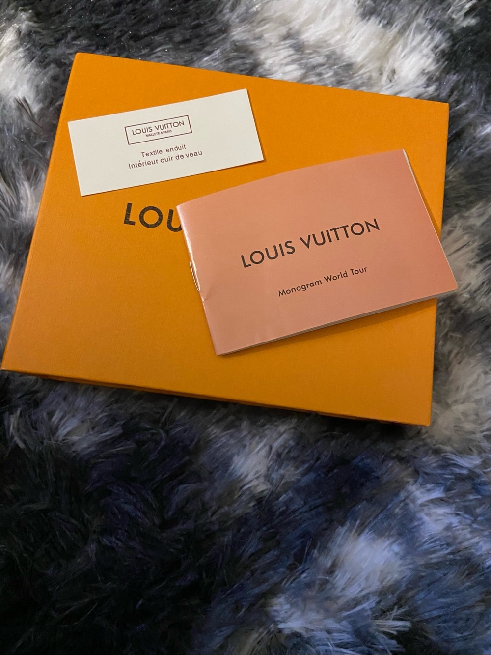 Louis Vuitton Tan Leather Bifold Wallet - Picture 8 of 8